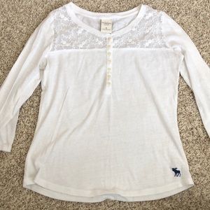 quarter sleeve white tee!